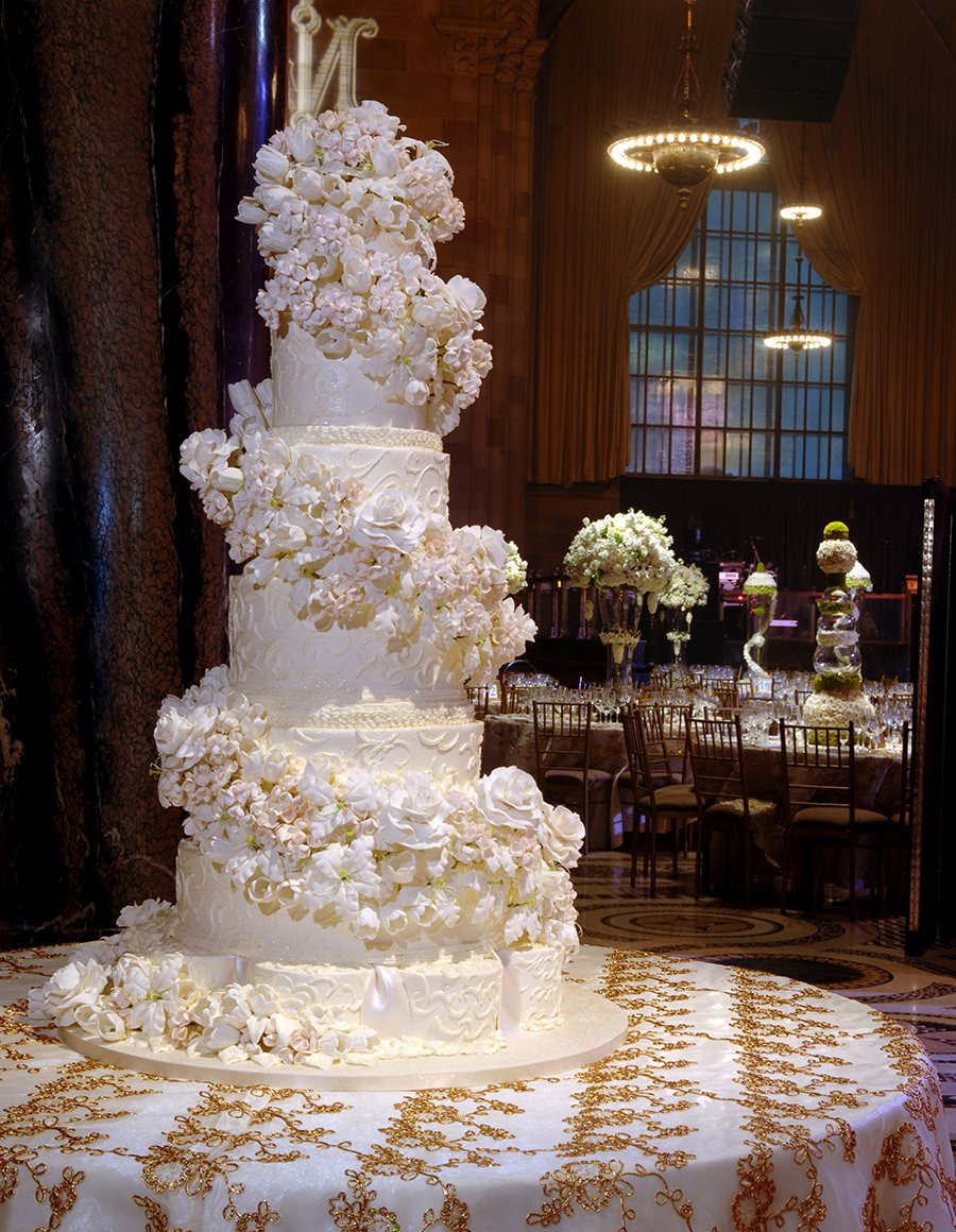 Famous Wedding Cakes
 Sylvia Weinstock Has Created Cakes for the Clintons the