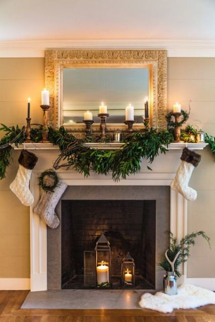 Fireplace Decorations For Christmas
 25 Ultimate Christmas Mantel Décor Ideas Shelterness