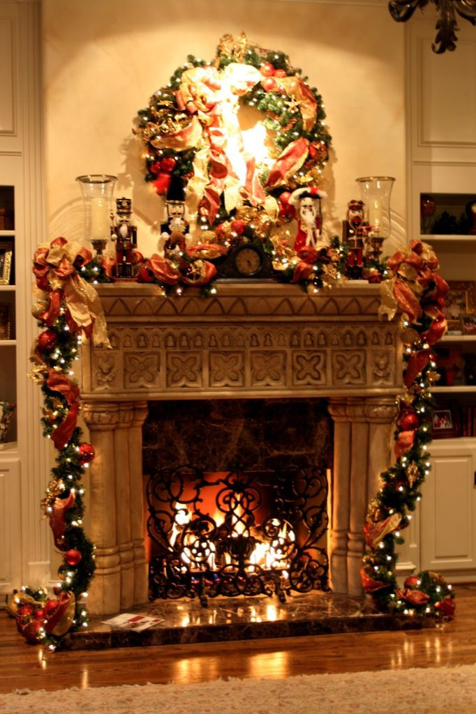 Fireplace Decorations For Christmas
 Christmas Fireplace Decoration – Interior Designing Ideas