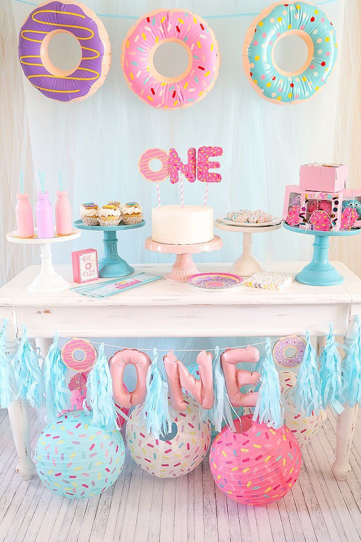 First Birthday Party Theme Ideas
 An absolutely adorable and very trendy doughnut themed
