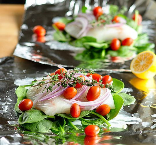 Fish Packet Recipes
 Baked Fish Spinach And Tomatoes In Foil Packets Recipe