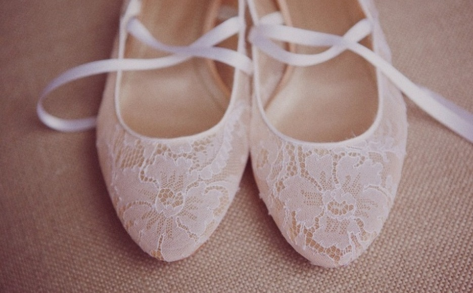 Flat Lace Wedding Shoes
 25 Graceful Flat Wedding Shoes Lace Trends and Ideas