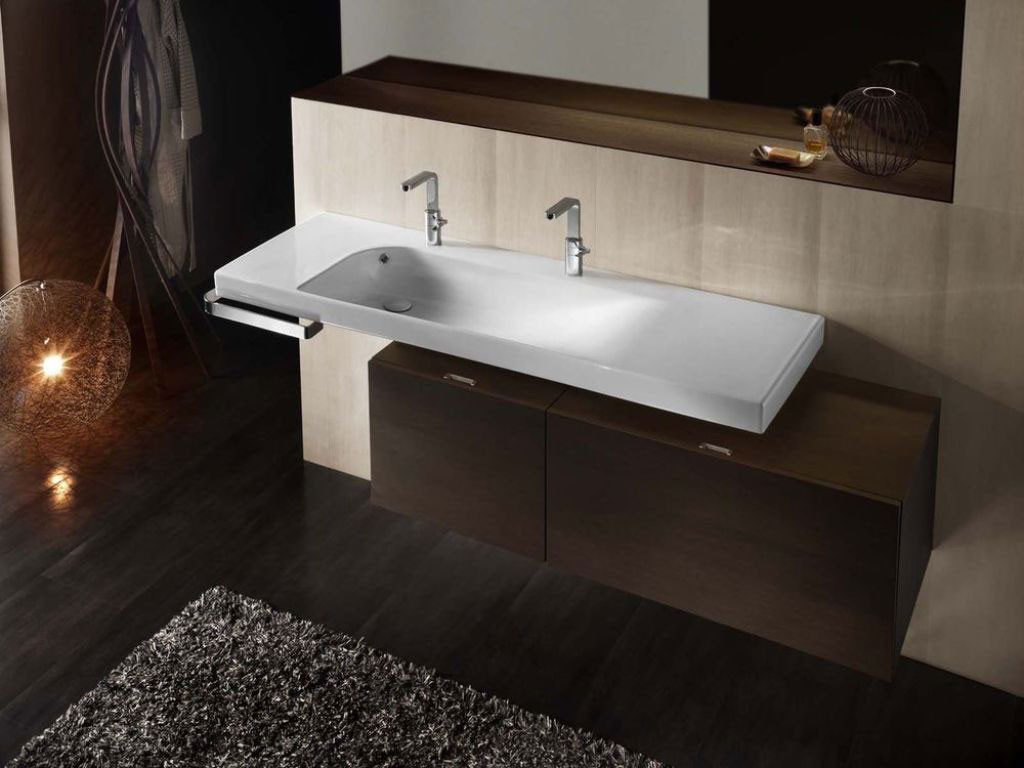 Floating Sink Bathroom
 20 Gorgeous Bathrooms With Floating Style Sinks