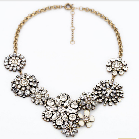 Flower Statement Necklace
 House of Trend