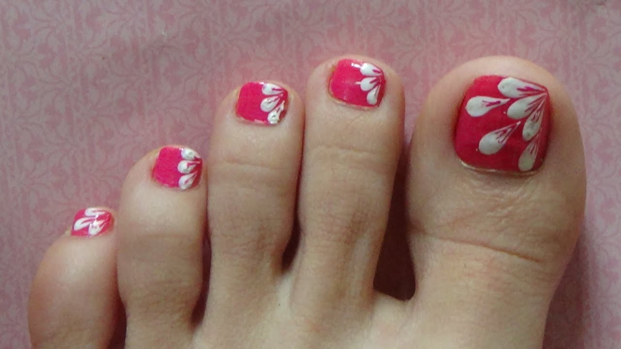 Flower Toe Nail Art
 White Flower Petals Easy Design For Toe Nails Nails With