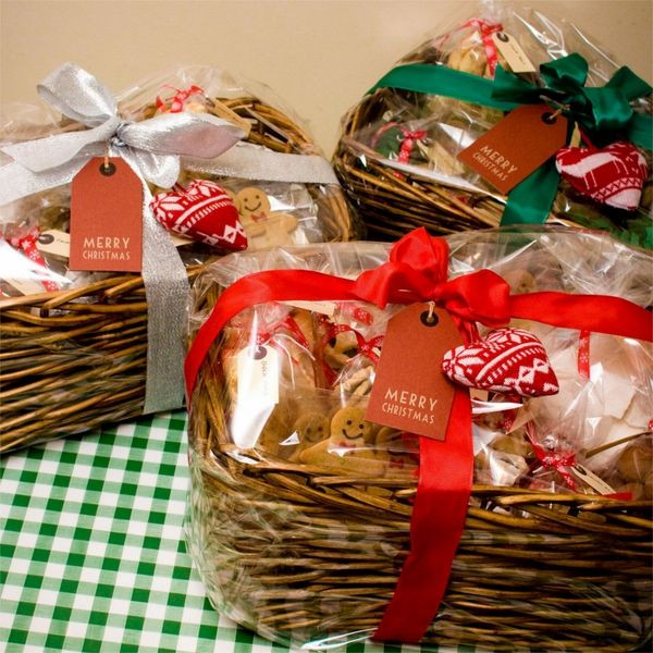 Food Christmas Gifts
 Christmas basket ideas – the perfect t for family and