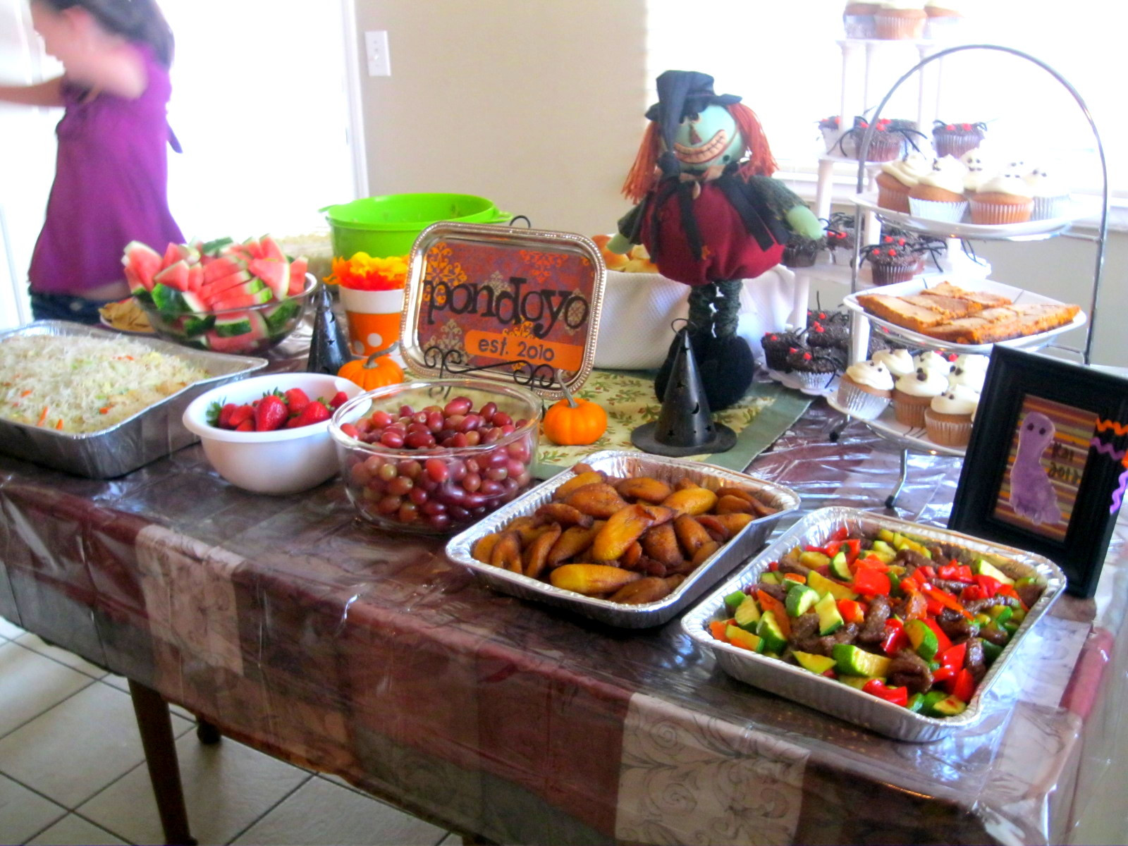 Food Ideas For Open House Party
 Fall Themed Housewarming Party The Deets The Foley Fam