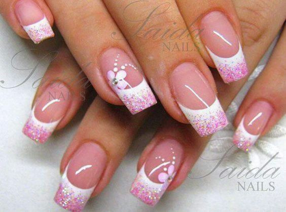 French Acrylic Nail Designs
 Gorgeous pink and white sparkling french