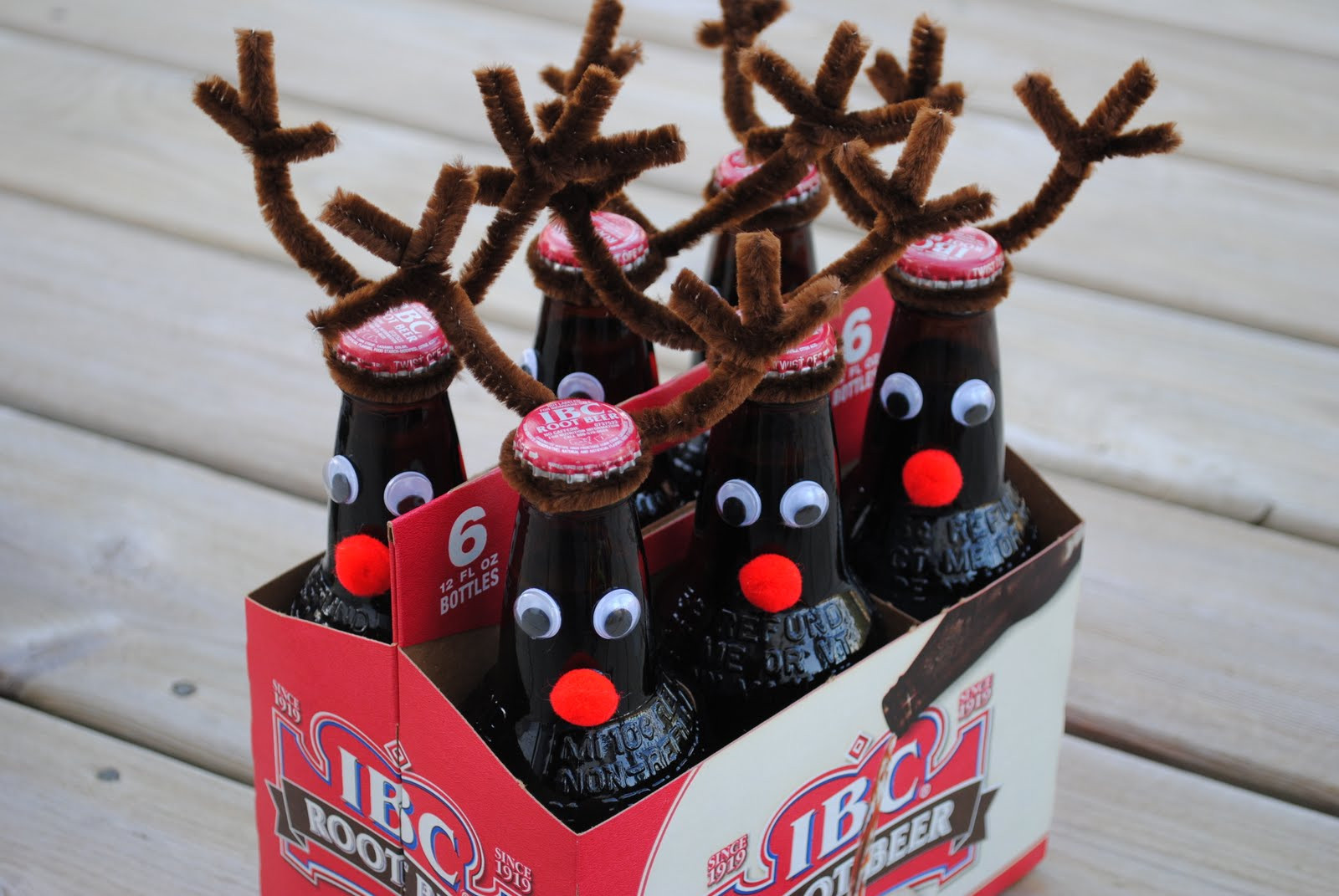 Friend Christmas Party Ideas
 10 Easy DIY Holiday Gifts for Party Hosts Friends and