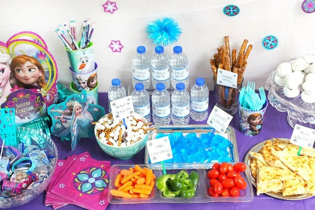 Frozen Birthday Party Ideas Food
 How to Throw the Ultimate Bud Friendly FROZEN Birthday