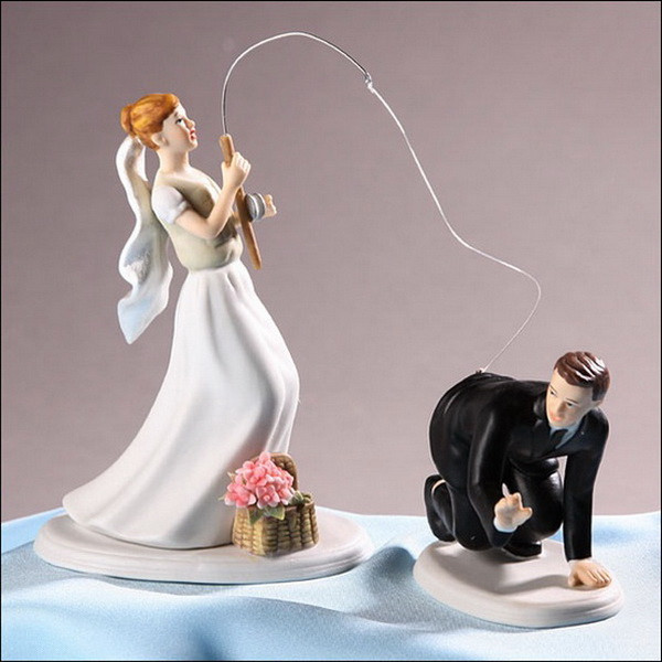 Funny Wedding Cake Toppers
 5 Incredible Wedding Cake Topper Designs To Inspire