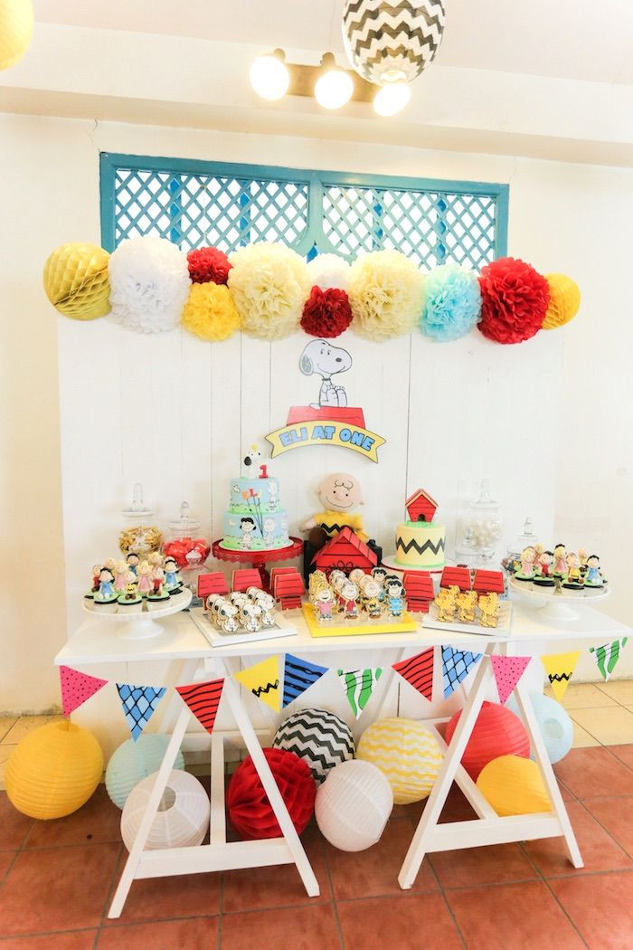 Gender Neutral Birthday Party Ideas
 Peanuts Snoopy Birthday Party