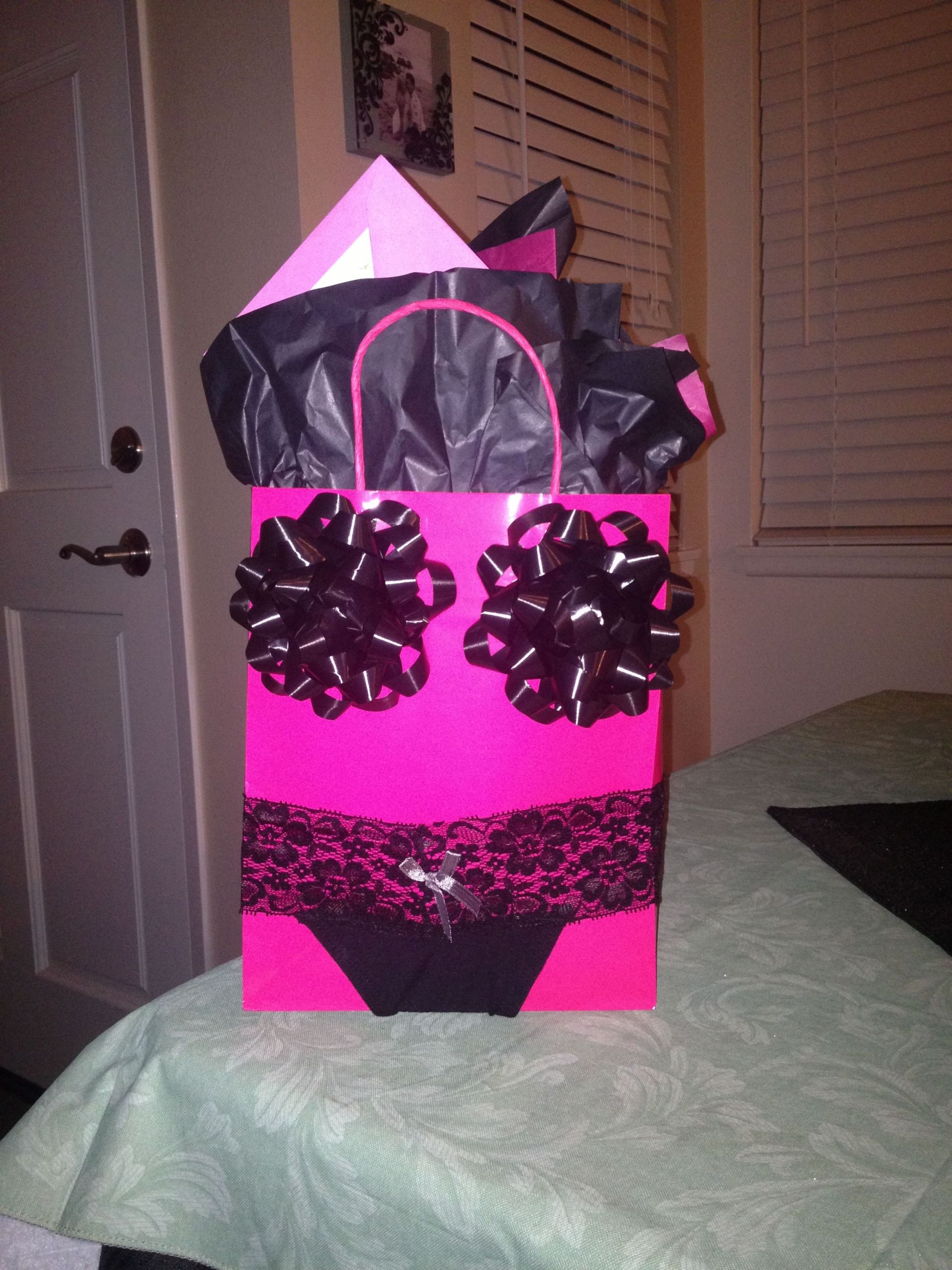 Gift Bag Ideas For Bachelorette Party
 Gift image