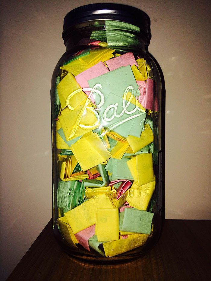 Girlfriend Gift Ideas Reddit
 Boyfriend Writes 365 Love Notes For His Girlfriend To Read
