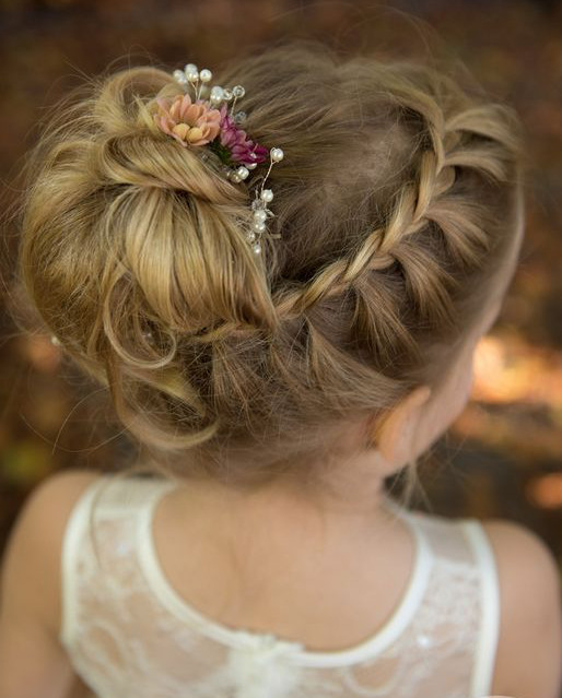 Girls Hairstyles For Weddings
 35 Cute & Fancy Flower Girl Hairstyles for Every Wedding
