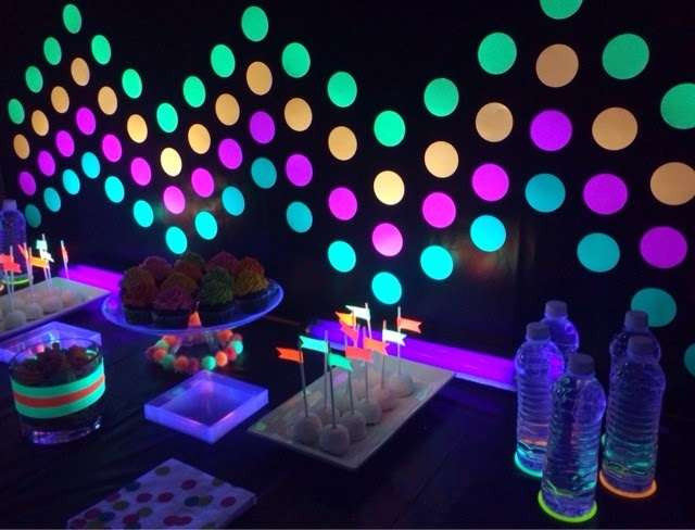 Glow Party Ideas For Kids
 FREE Graduation Printables for the Class of 2011