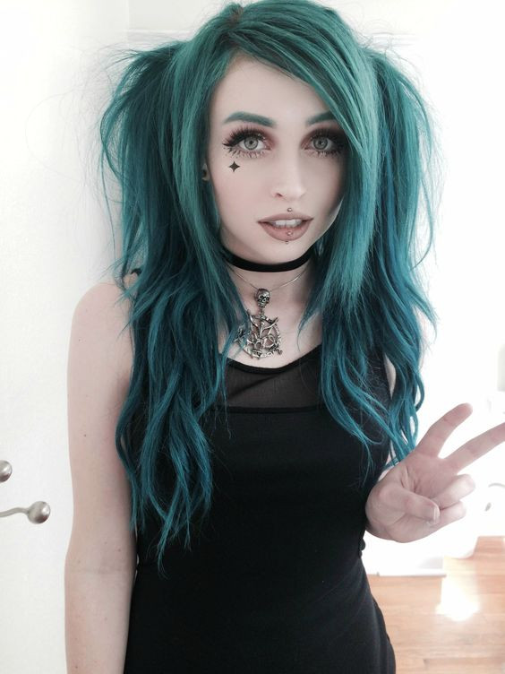 Goth Girl Hairstyles
 Cute and Creative Emo Hairstyles for Girls