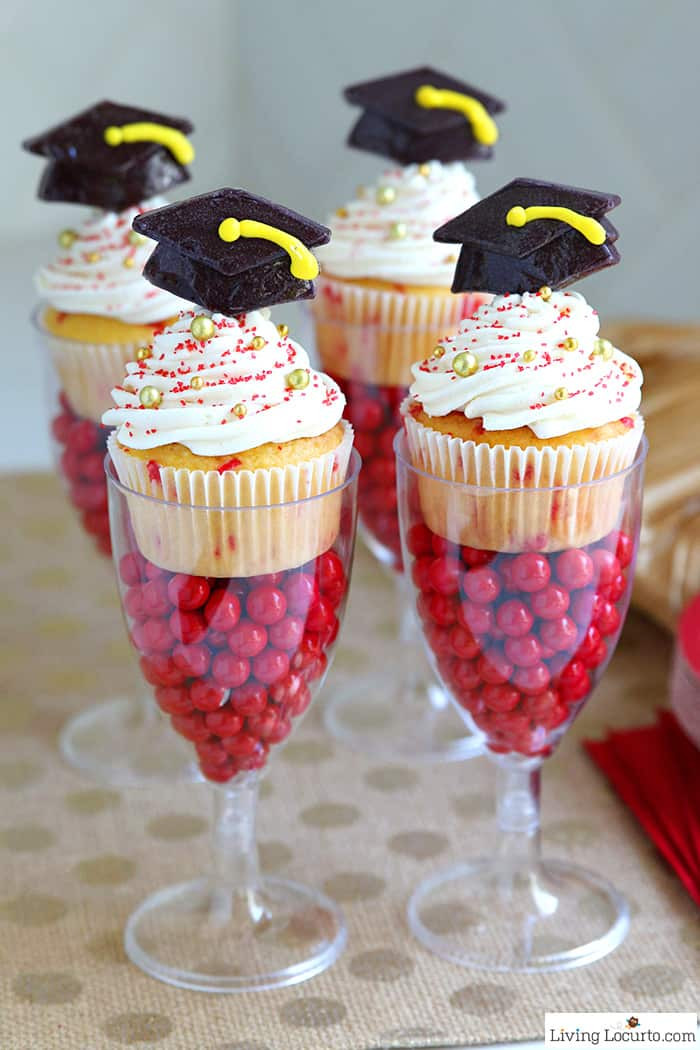 Graduation Party Cupcake Ideas
 Funfetti Graduation Cupcakes