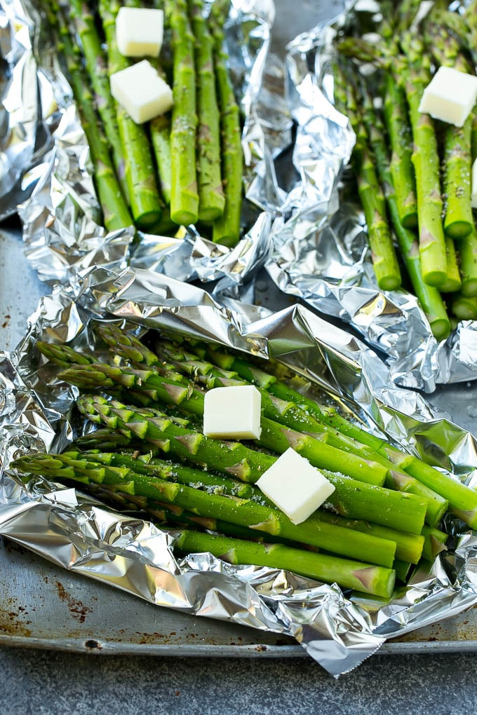 Grilled Asparagus In Foil
 Grilled Asparagus in Foil Dinner at the Zoo