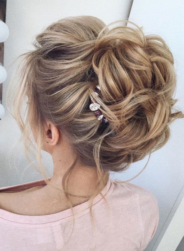 Hairstyles For A Wedding Guest
 25 Beautiful Wedding Guest Hairstyle Ideas 2019 – SheIdeas