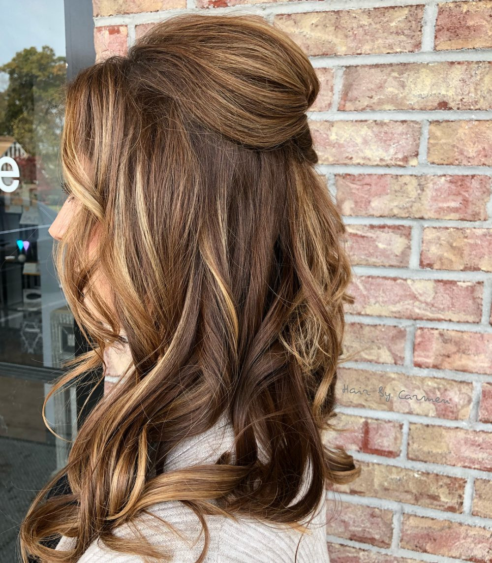 Hairstyles For Prom Medium Hair
 32 Cutest Prom Hairstyles for Medium Length Hair for 2019