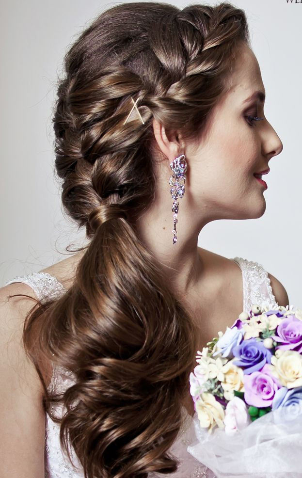 Hairstyles For Weddings
 Elegant Updos and More Beautiful Wedding Hairstyles
