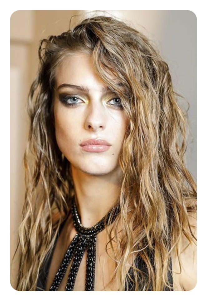 Hairstyles For Wet Long Hair
 62 Fast and Easy Hairstyles For Wet Hair
