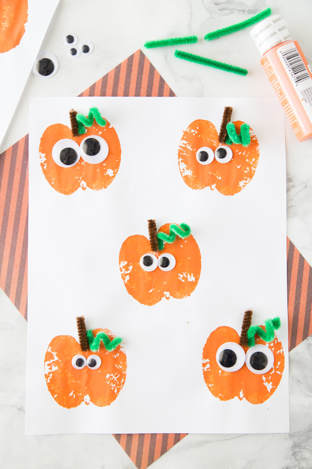 Halloween Craft For Children
 Apple Stamping Pumpkin Craft Made To Be A Momma