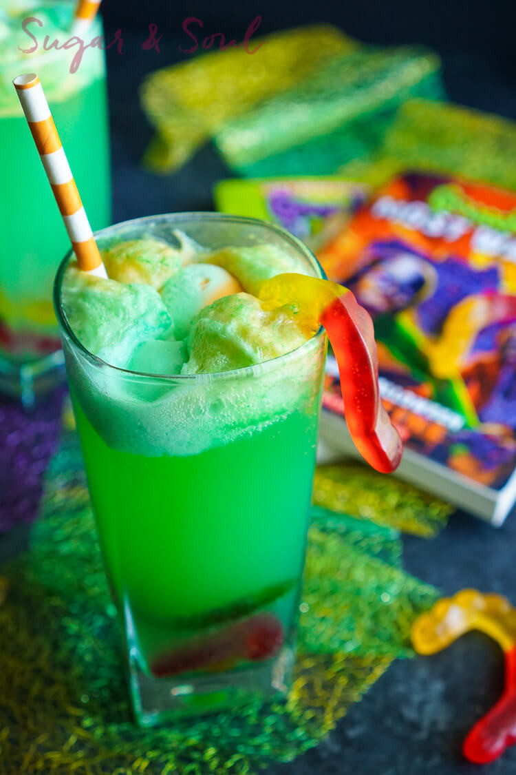 Halloween Drinks For Kids
 Kid Friendly Halloween Punch Recipes that are sure to