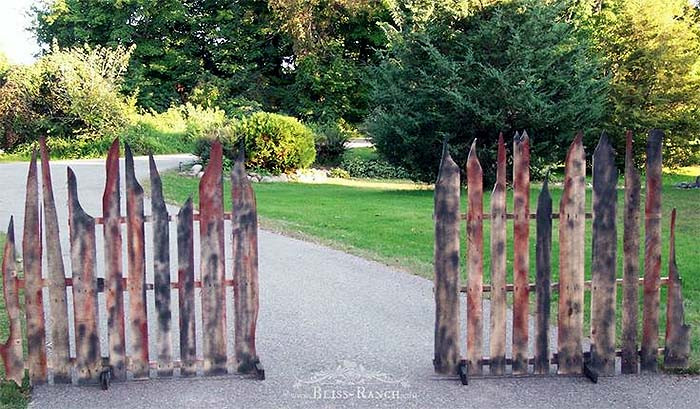 Halloween Fence Diy
 9 Fence Ideas for Halloween – Parr Lumber
