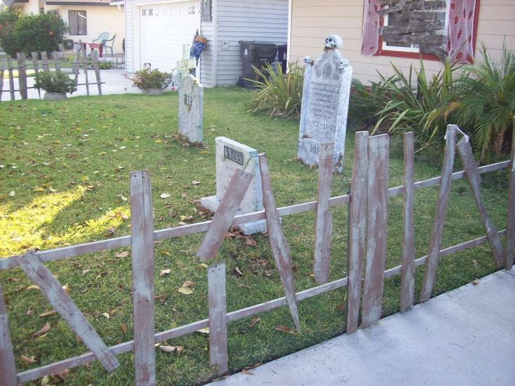 Halloween Fence Diy
 372 best Halloween yard haunt ideas images on Pinterest