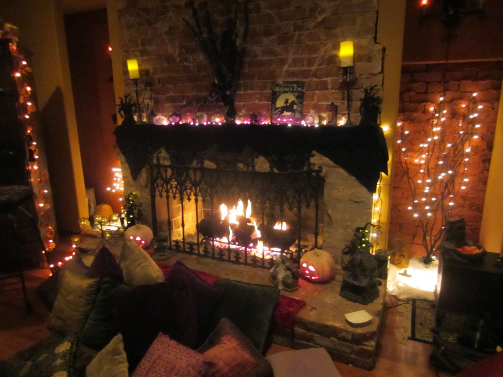 Halloween Party House Decorating Ideas
 How To Decorate Your Room For Halloween