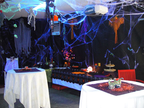 Halloween Party Ideas For Adults And Kids
 The Neat Retreat Taking Halloween To The Extreme