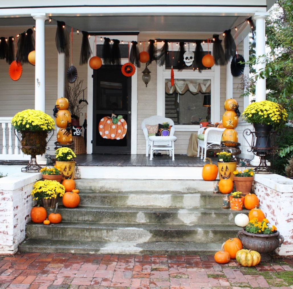 Halloween Porch Lights
 Cute Halloween Front Porch Decorations to Greet Your Guests