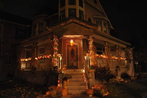 Halloween Porch Lights
 591 best images about Halloween Outdoor Decor on Pinterest