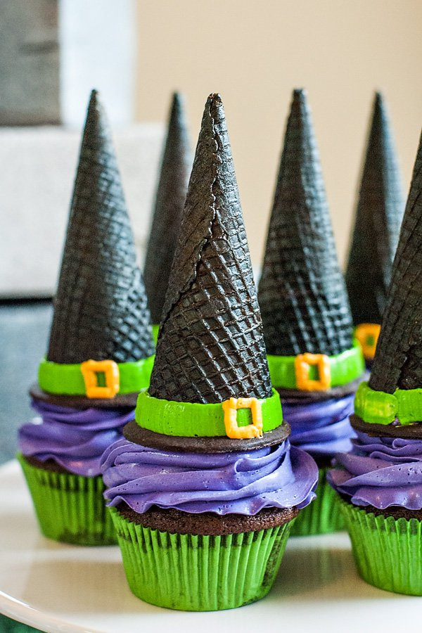 Halloween Witch Cupcakes
 20 Haunting Halloween Cupcake Ideas Frog Prince Paperie