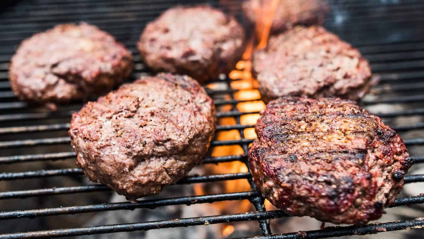 Hamburgers On The Grill
 How to Make Hamburger Patties With Ground Beef 4 Simple
