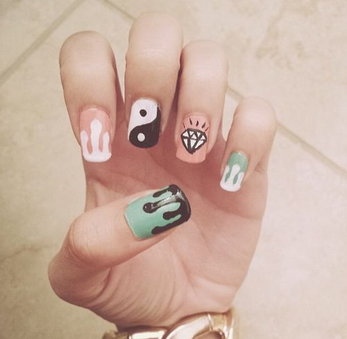 Hipster Nail Designs
 nails nail art grunge hipster yin yang punk