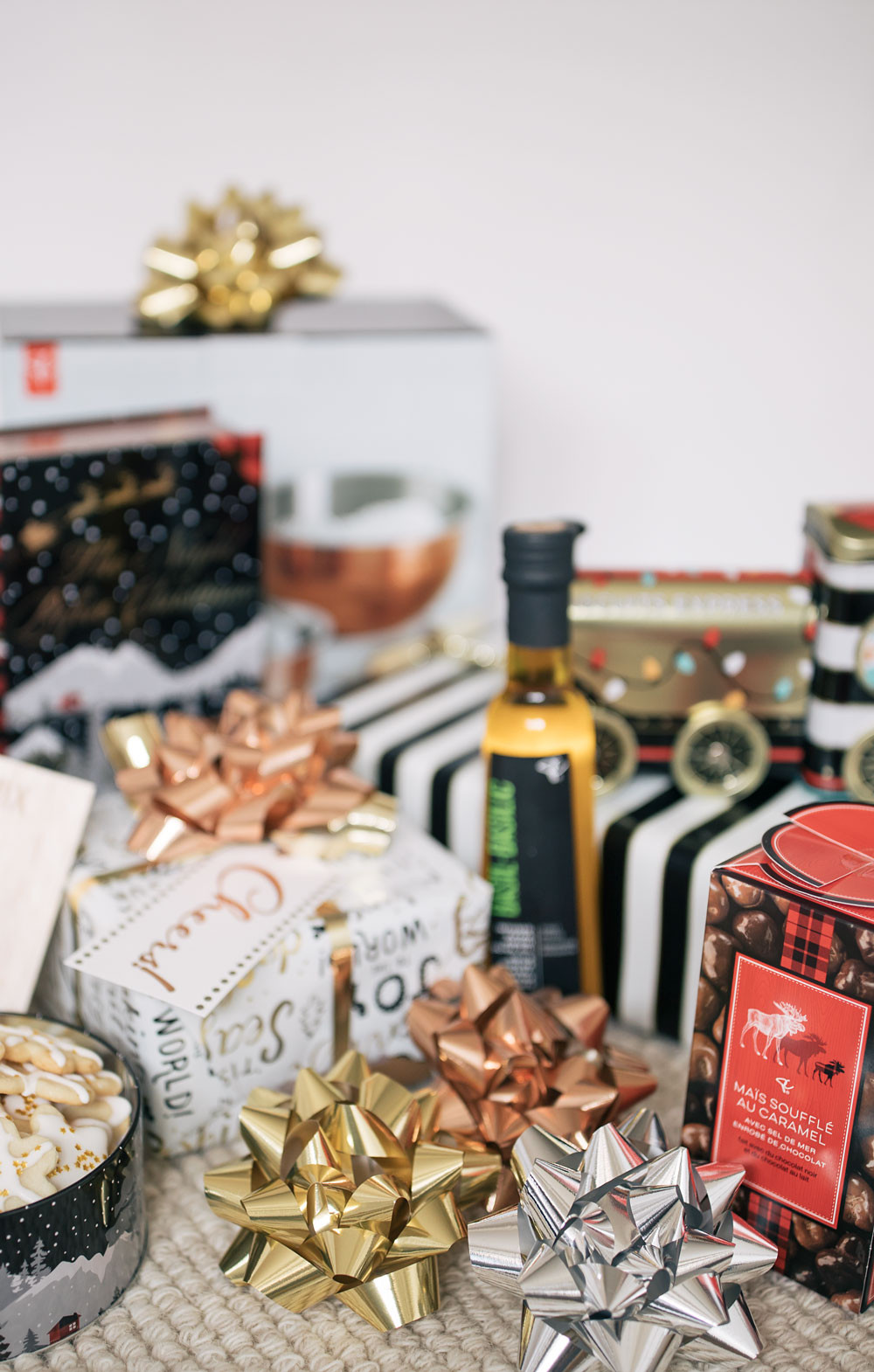 Hostess Gift Ideas For Christmas Dinner Party
 3 Holiday Hostess Gifts The Blon locks