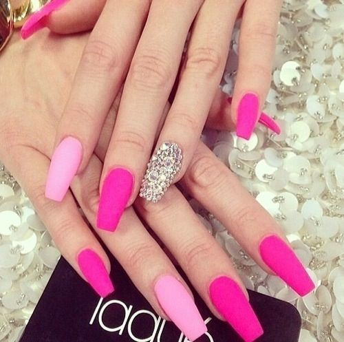 Hot Pink Nail Art
 Get soft hands in one minute