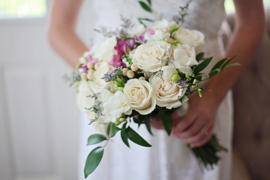 How Much To Spend On Wedding Flowers
 Why spend on wedding flowers