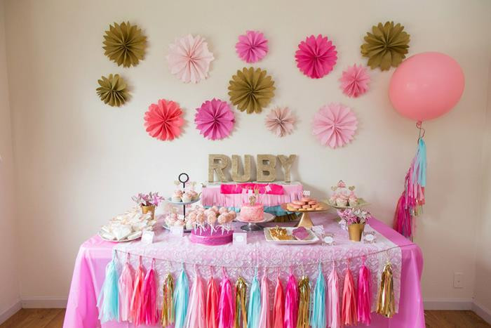 How To Decorate For A Birthday Party
 Kara s Party Ideas Beauty Queen Birthday Party Ideas