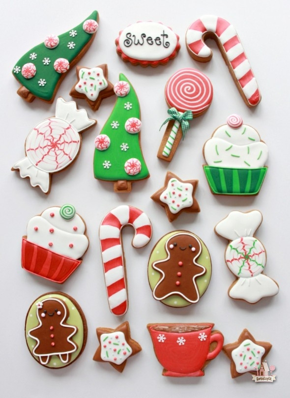 Iced Christmas Cookies
 How to Color Icing Red