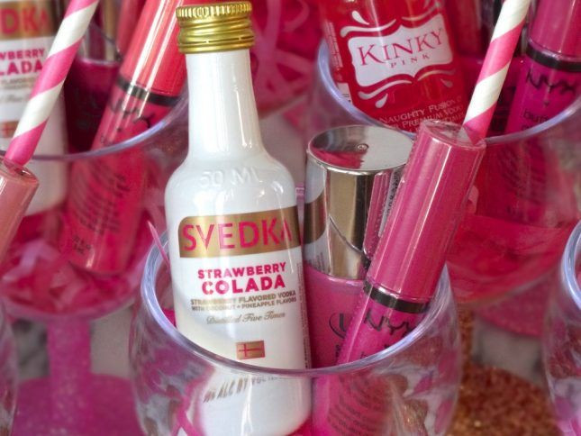 Ideas For Bachelorette Party Gifts
 29 Winning DIY Bachelorette Party Favors