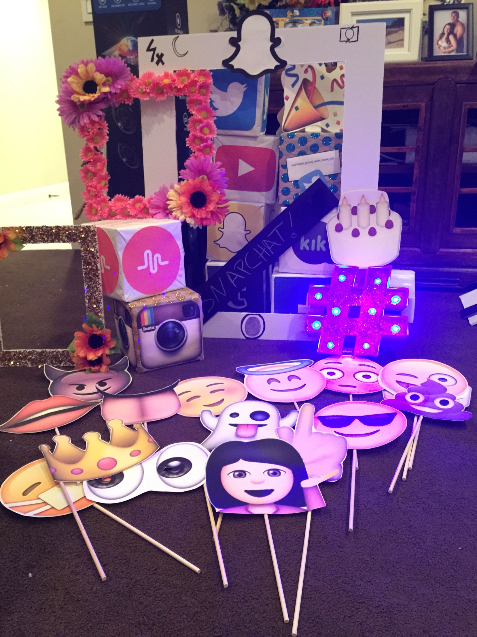 Ideas For Teen Birthday Party
 Social Media Party props I made