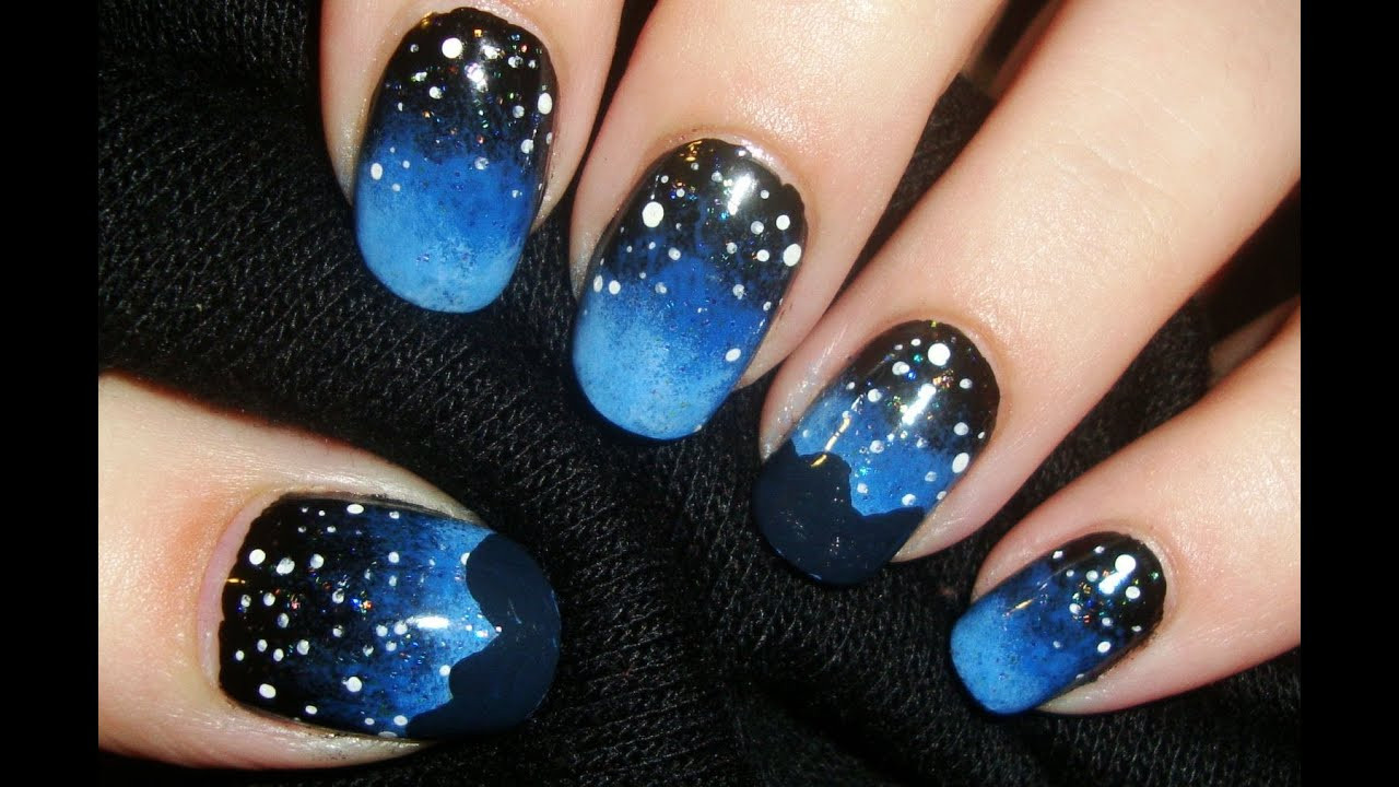 Images Nail Art
 Starry Sky and Mountains Nail Art