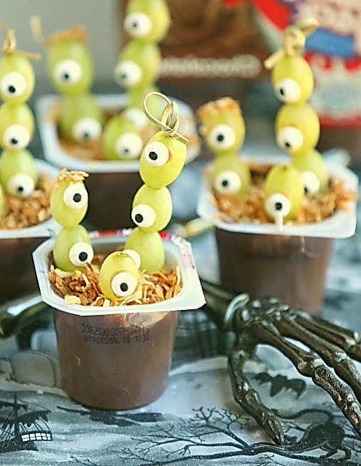 Inexpensive Halloween Party Food Ideas
 Treat & Dessert DIY Craft
