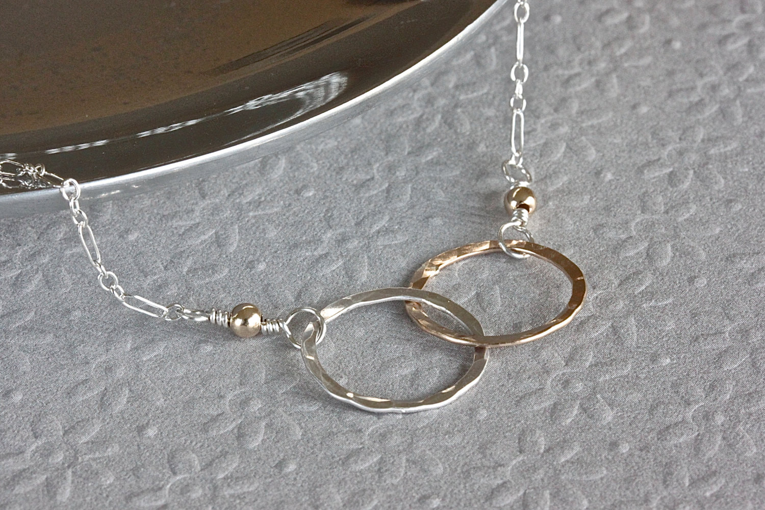 Interlocking Circle Necklace
 Infinity Necklace Interlocking Circles by ThePassionatePearl