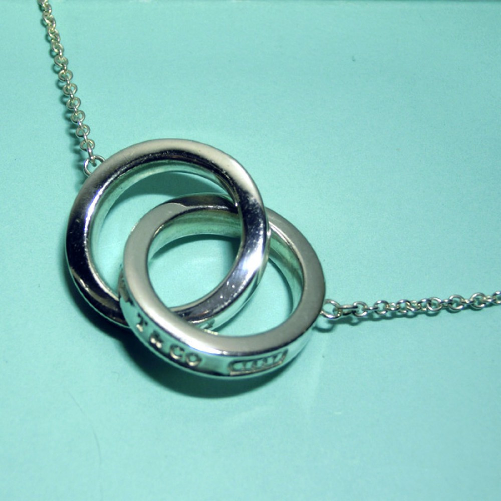 Interlocking Circle Necklace
 Tiffany & Co 1837 Interlocking Circles Necklace Pendant