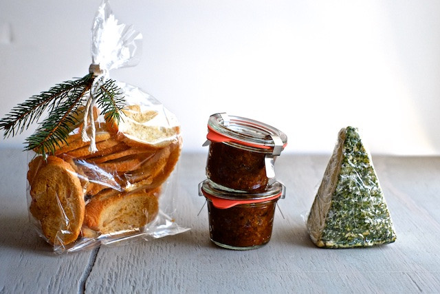 Jelly Gift Basket Ideas
 Edible Gifting Bacon Jam